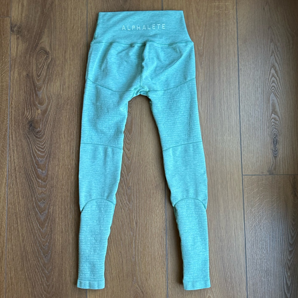 Alphalete Aqua/Green leggings